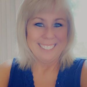 Meet your Posher, Denay